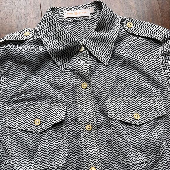 Tory Burch button down with roll tabs black and white chevron patterned shirt - Picture 5 of 8